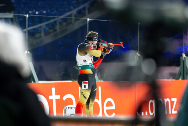 Biathlet am Schießstand bei der WTC auf Schalke,
